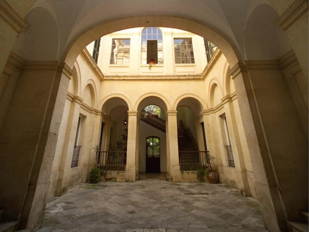 B&B L'Orangerie D'Epoque Lecce Exterior photo